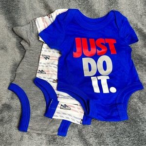 3-Pack Nike Newborn Onesie's